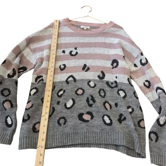 Andree by Unit striped leopard sweater size medium - Picture 5 of 6